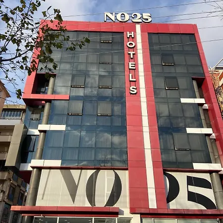 ホテル No25 *